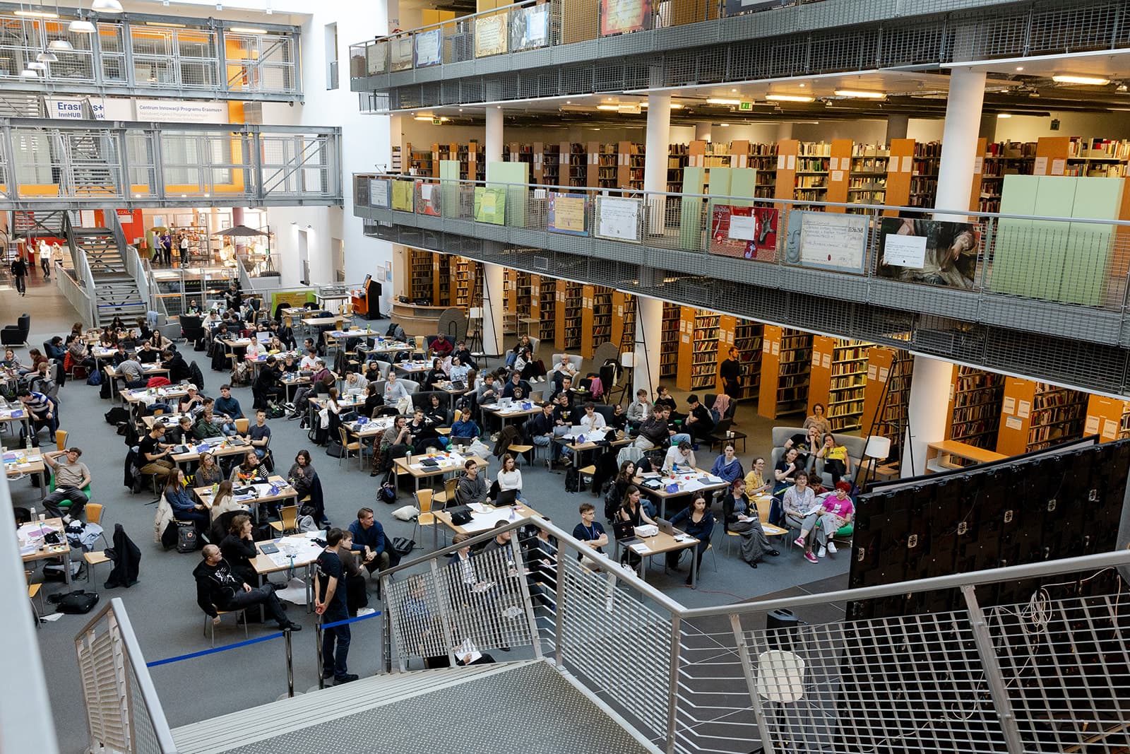 Idea2Impact hackathon at the University of Gdańsk library